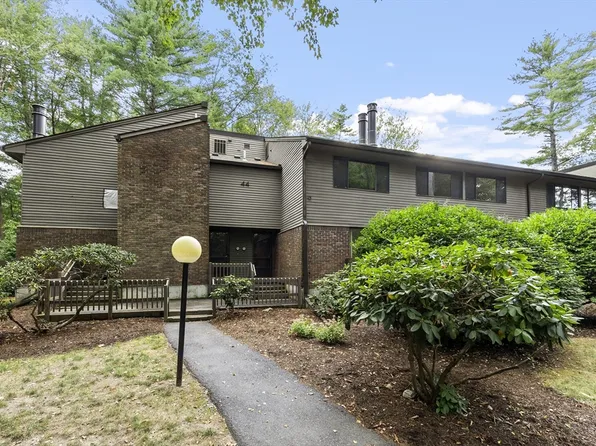 445 Old Stone Brk Unit 445, Village Of Nagog Woods, MA 01718