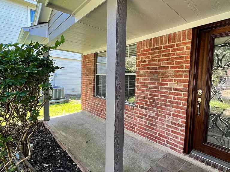 19835 Byron Meadows Dr — Photo 11