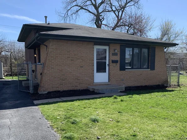 15339 9th Ave, Phoenix, IL 60426