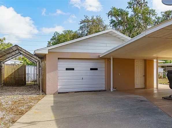 1100 County Road 463, Lake Panasoffkee, FL 33538