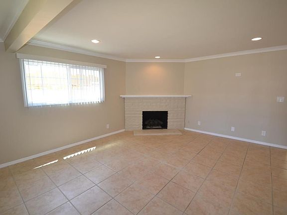 2nd image of 24330 Vanowen St