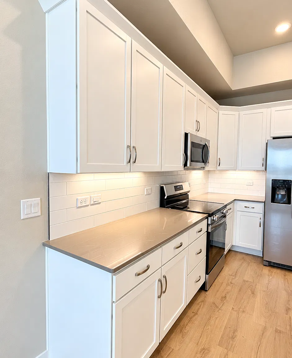 3 bed, 1581 sqft, $2,595 — Photo 1