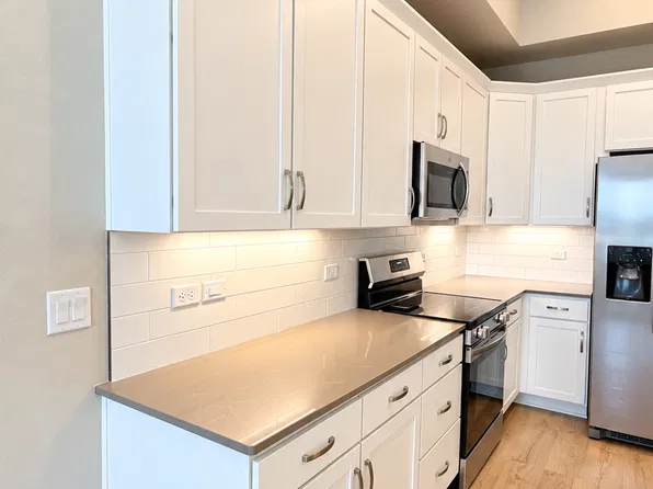 6794 School House Dr #204, Timnath, CO 80547