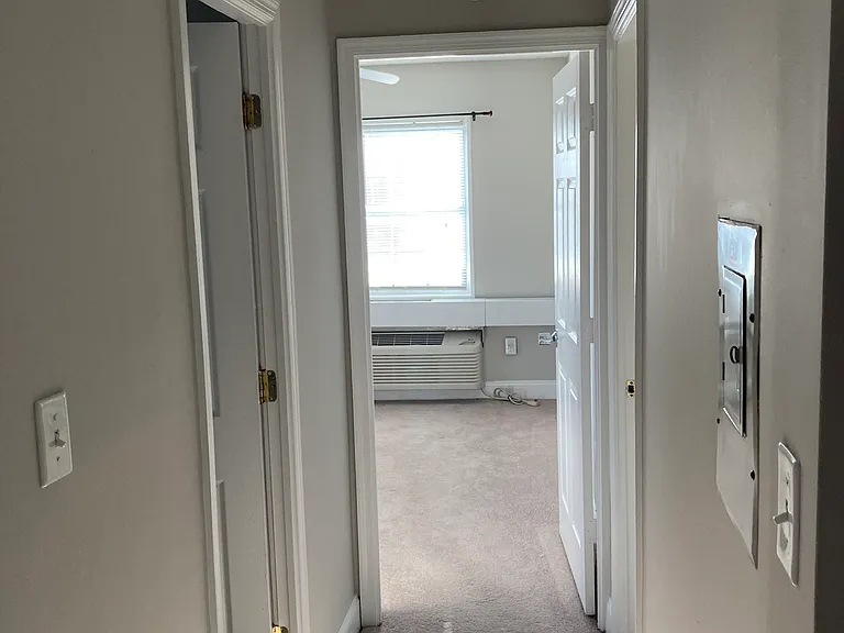 2305 Farrington Ave #303 — Photo 8