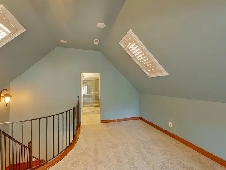 3431 E Pine St — Photo 10