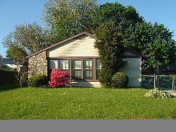 2nd image of 613 Burton Rd