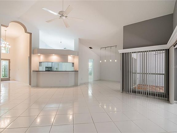 3rd image of 4418 Avenue Cannes