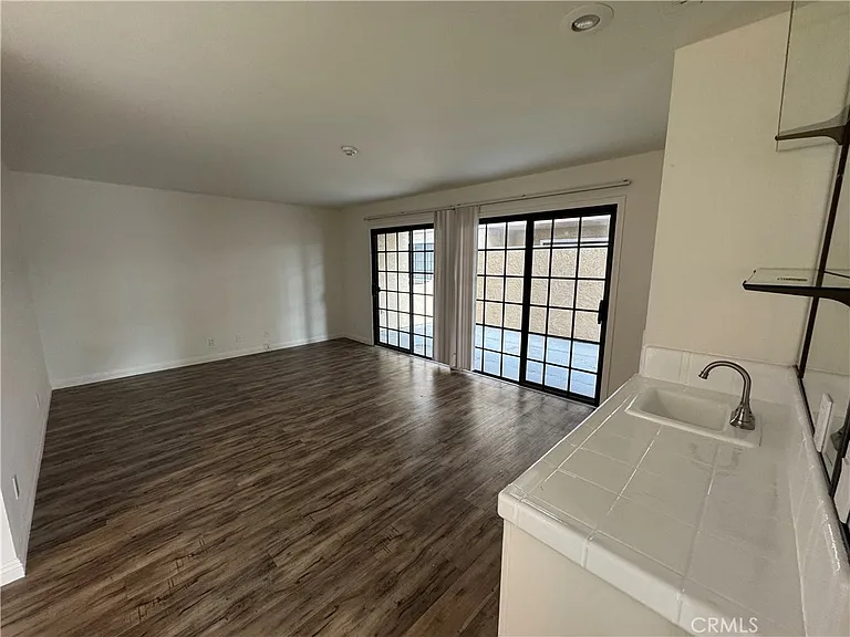524 S Catalina Ave #A — Photo 6