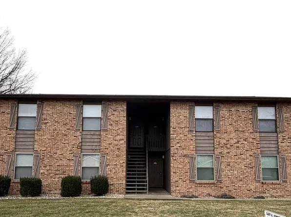 403 Nancy Dr, O'Fallon, IL 62269