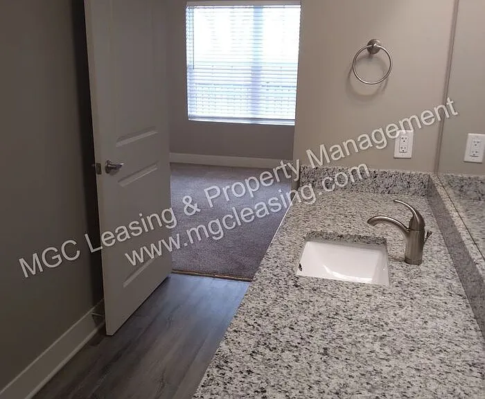 5621 NE 80th Ter #3D — Photo 23