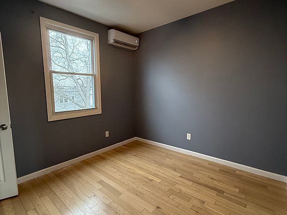 3rd image of 123 S 11th St Floor 3
