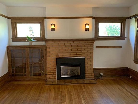5th image of 440 Hobart Ave