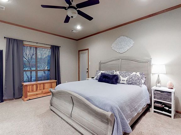 3rd image of 1122 Millcreek Trl