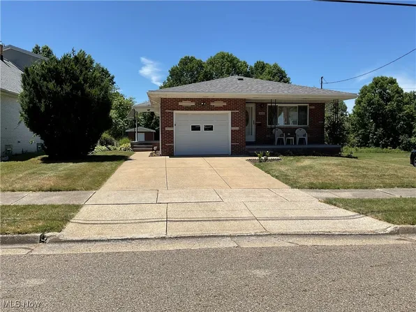 1486 Creighton Ave, Akron, OH 44310