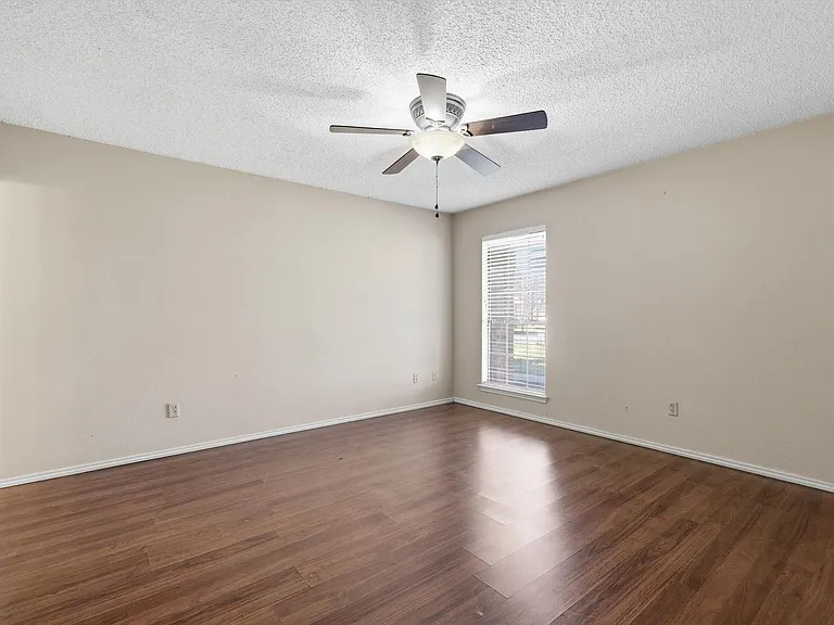 5722 Westchase Dr — Photo 17