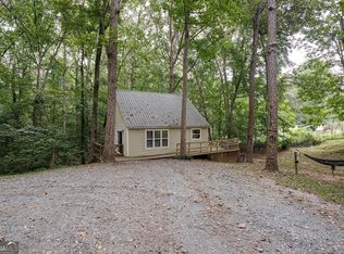 81 Stone Bridge Cove Way, Lavonia, GA 30553