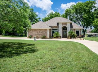 416 Pecan Point Dr, Kerens, TX 75144