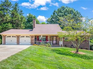 4491 Haven Crest Rd, Winston Salem, NC 27106