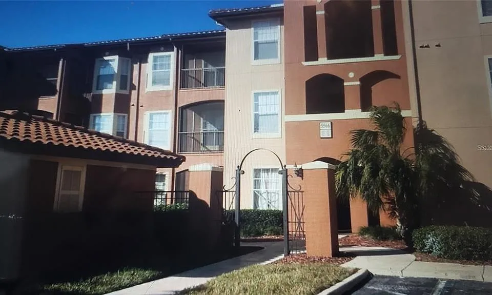 5566 Metrowest Blvd #306