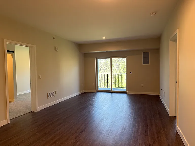 2645 Burton Rd #102 — Photo 6