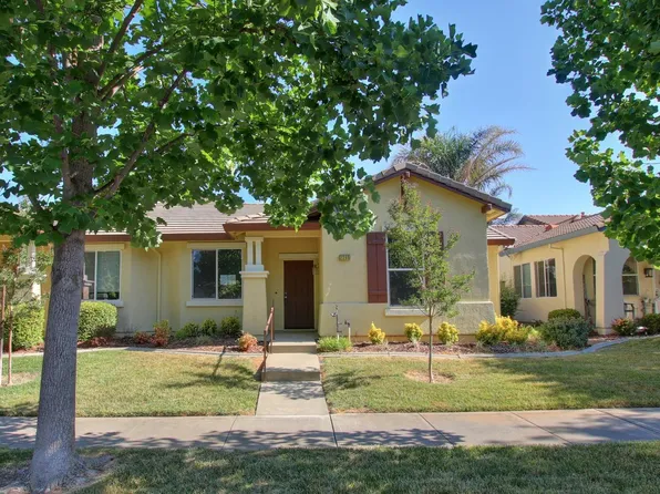 2261 NE Rose Arbor Dr, Sacramento, CA 95835
