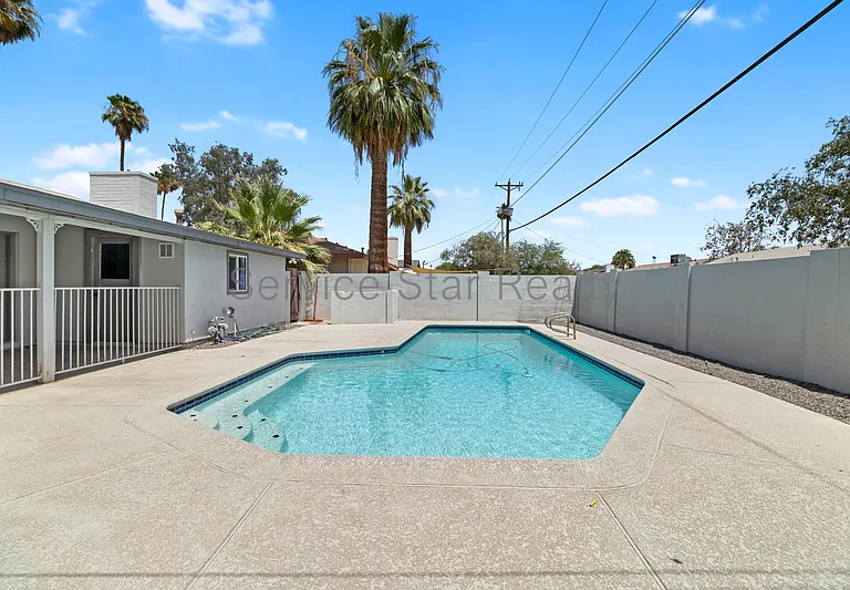 923 E Wesleyan Dr — Photo 27