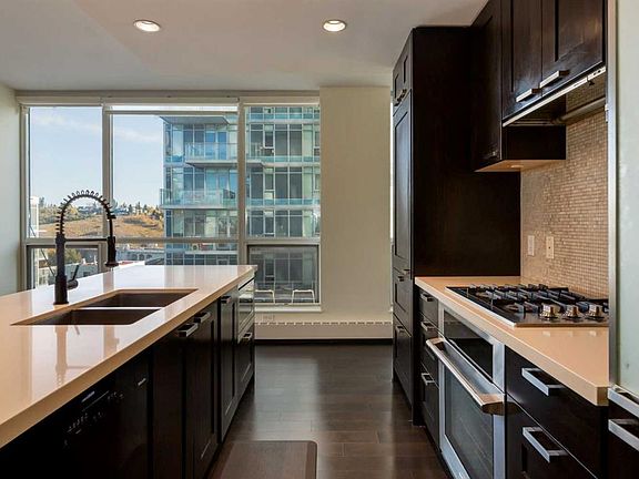 4th image of 222 Riverfront Ave SW #913