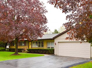 7505 Wooded Shore Dr, Wonder Lake, IL 60097