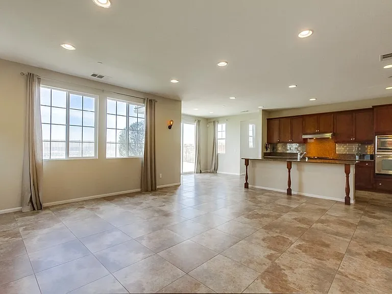5102 Sevilla St — Photo 27
