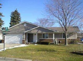 7331 Riverside Dr, Algonac, MI 48001