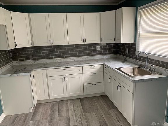3rd image of 5361 Pickford Dr