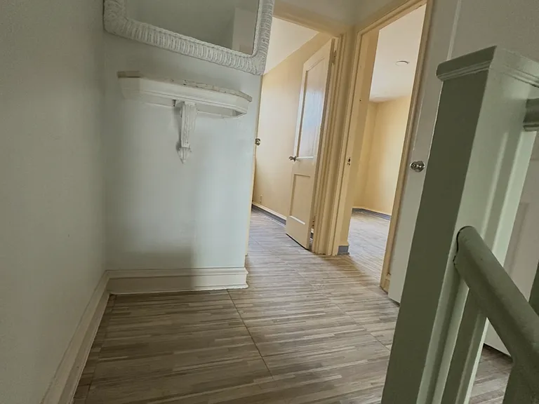 5319 Claridge St — Photo 10