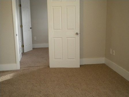 2nd image of 512 2nd St APT 3