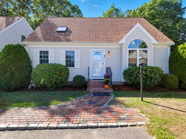 16 Trotting Park Road UNIT 4B, Falmouth, MA 02540