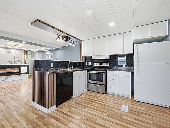 4th image of 517 E Trilby Rd #26