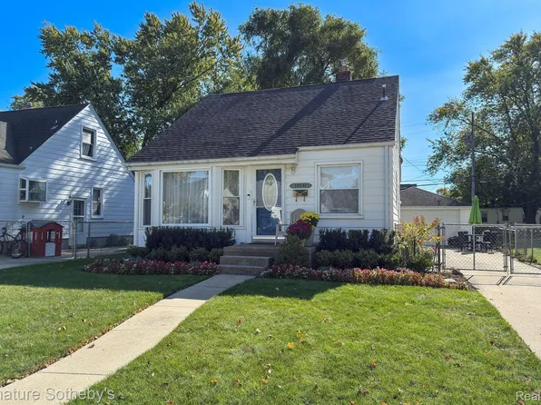 14041 Labelle St, Oak Park, MI 48237