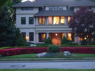 40 Nassau Blvd, Garden City, NY 11530