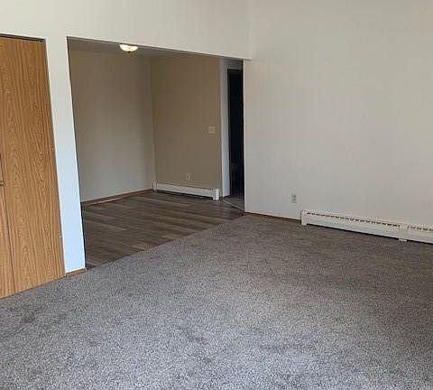4th image of 1019 Abbey Ct APT 10