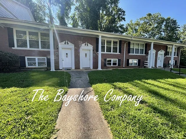 48 Dogwood Ct #E — Photo 1