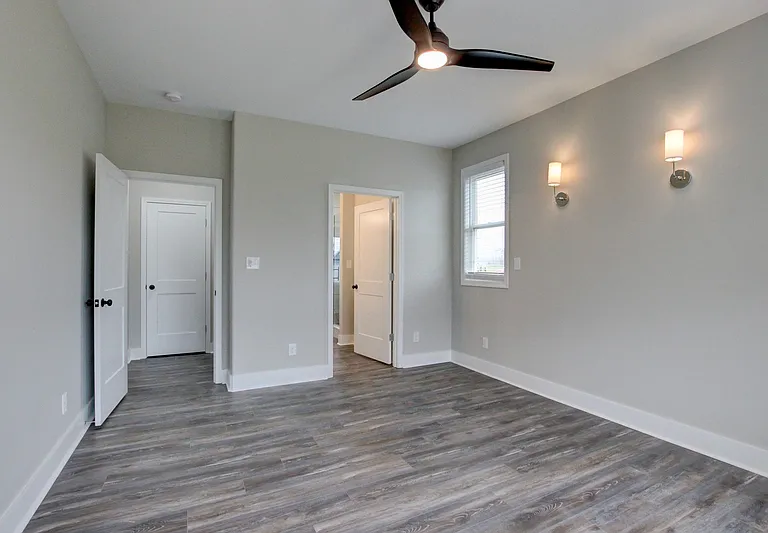 128 Riverbend Dr — Photo 50