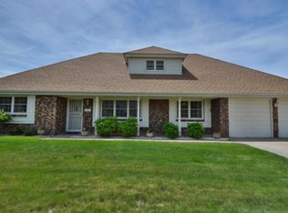 8610 Princess Jeanne Ave NE, Albuquerque, NM 87112