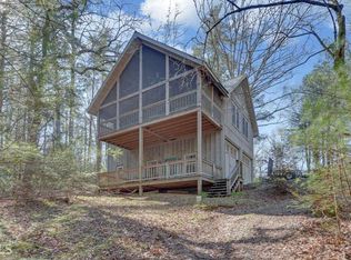 5233 Crow Creek Rd, Lakemont, GA 30552