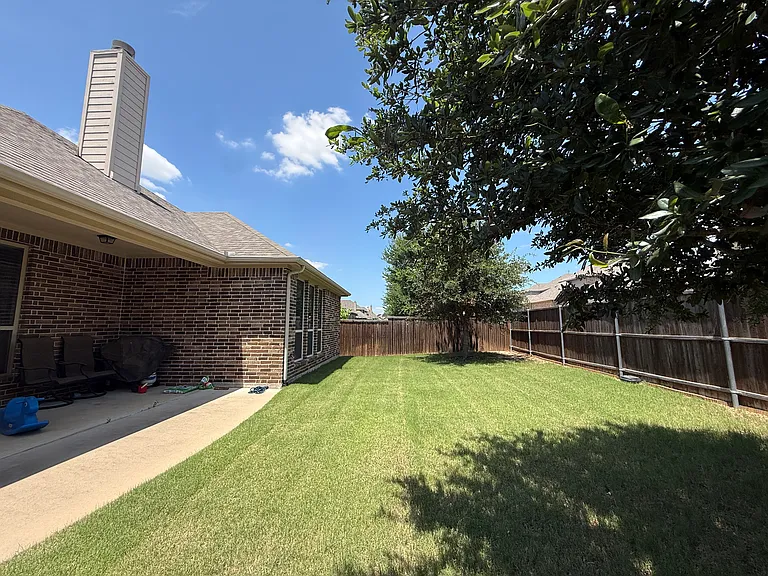 4245 Brookstone Dr — Photo 26