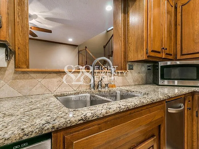 3723 Barwick Ct — Photo 44