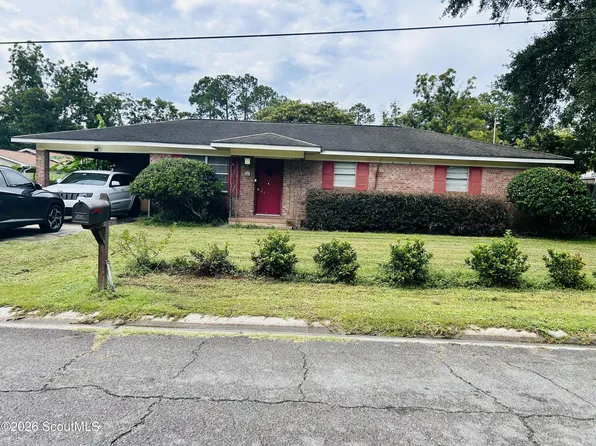 2930 Edgewood Rd, Waycross, GA 31503