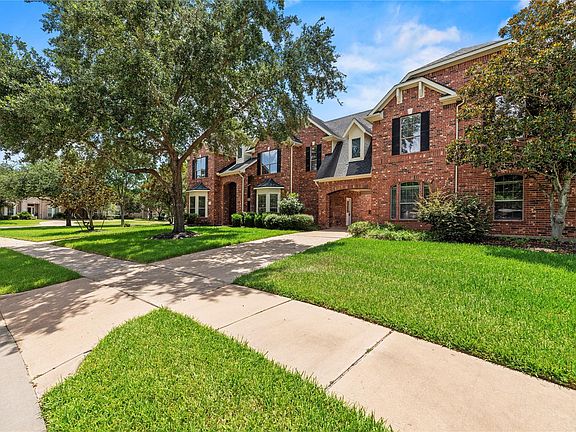 3rd image of 7803 Grand Pass Ln