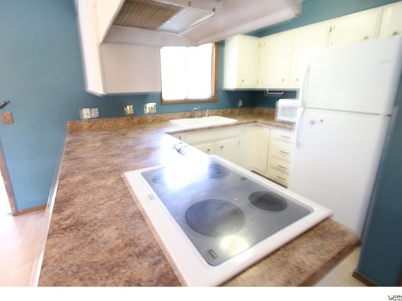 2nd image of 515 Thistle Pl