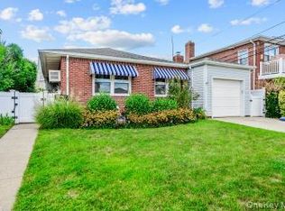 257 Neptune Blvd, Long Beach, NY 11561