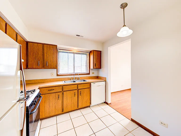 15706 Peggy Ln #3 — Photo 9