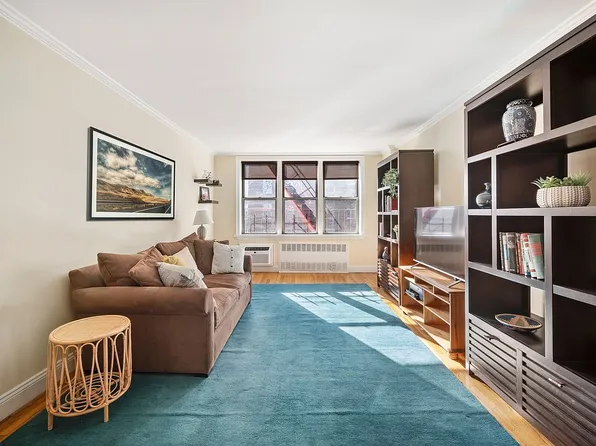 415 Argyle Rd APT 4F, Brooklyn, NY 11218